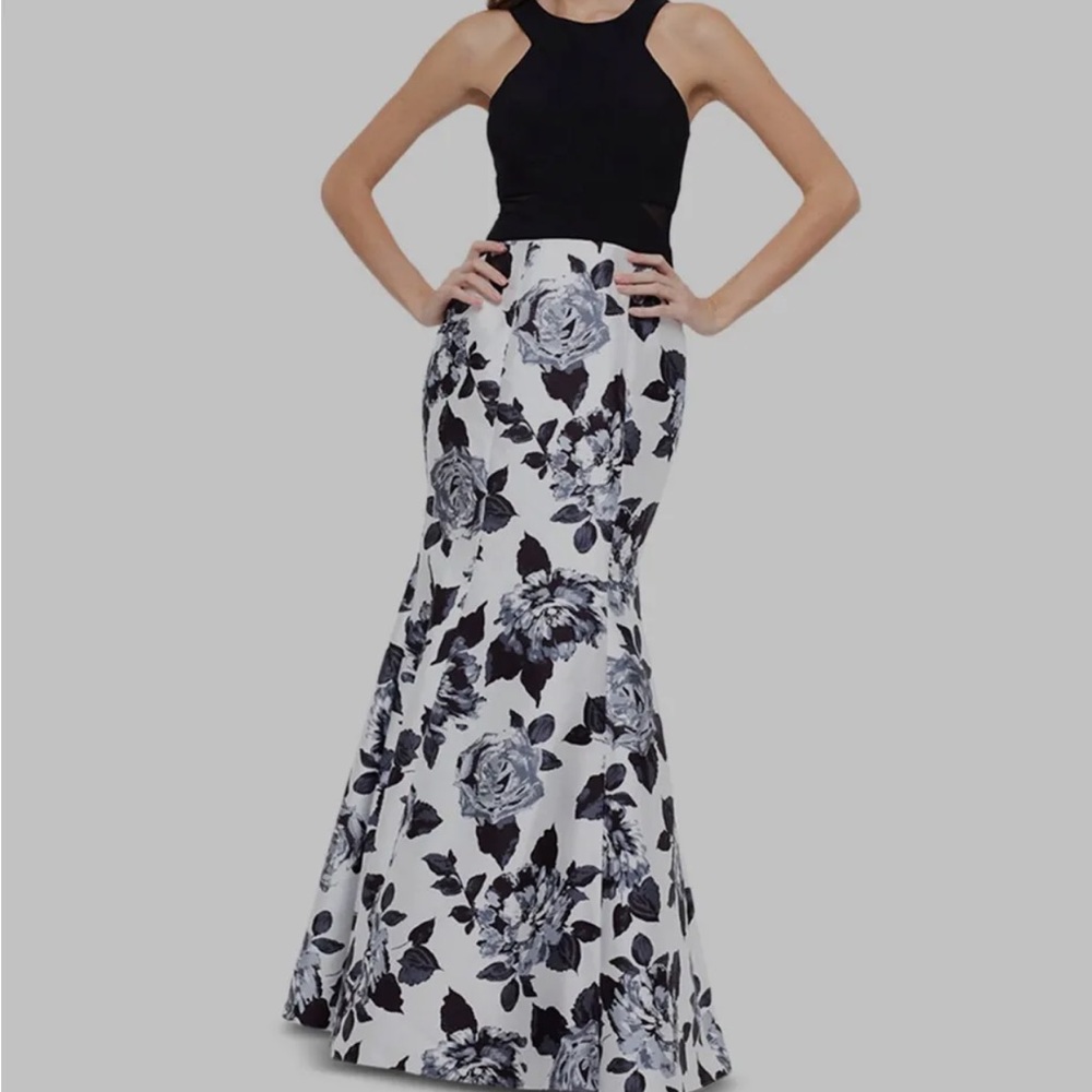 Xscape Sleeveless Printed Mermaid Gown